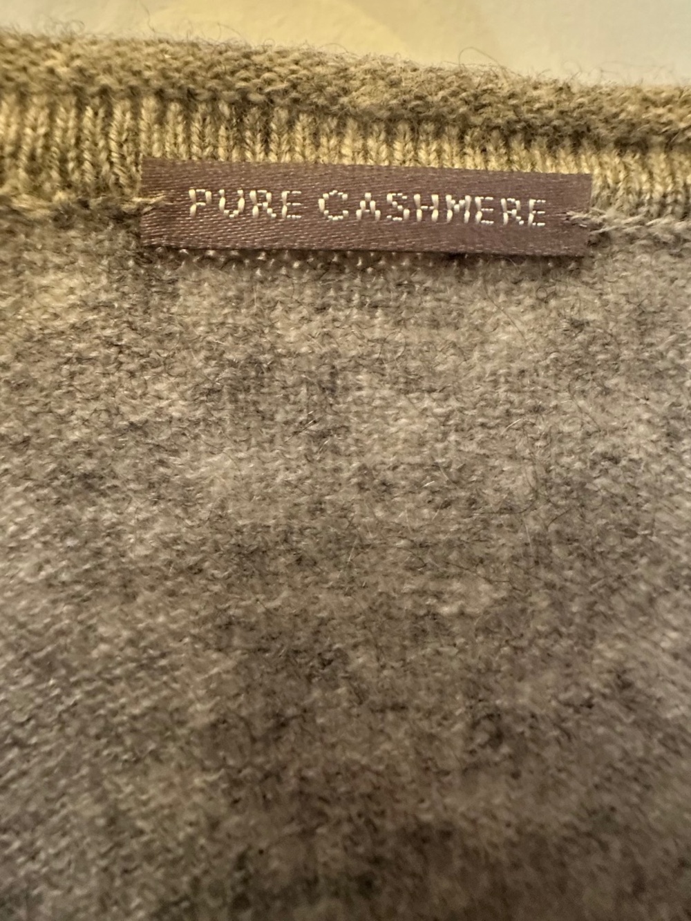 Premium 100% Pure Cashmere Studded Cardigan, Like New, size S - Picture 2 of 11